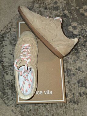 Dolce Vita shoes